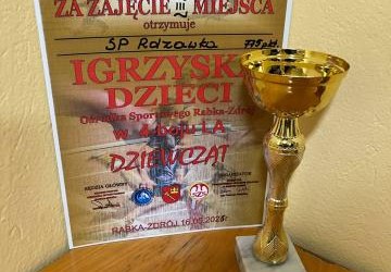 Piątoklasistki na 4 -boju!
