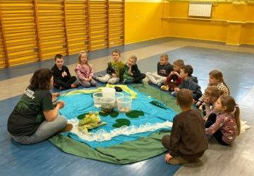 🐸🌿 𝓦𝓪𝓻𝓼𝔃𝓽𝓪𝓽𝔂 𝓹𝓻𝔃𝔂𝓻𝓸𝓭𝓷𝓲𝓬𝔃𝓮 𝔀 𝓹𝓻𝔃𝓮𝓭𝓼𝔃𝓴𝓸𝓵𝓾 – 𝓼́𝔀𝓲𝓪𝓽 𝔃̇𝓪𝓫 🌿🐸